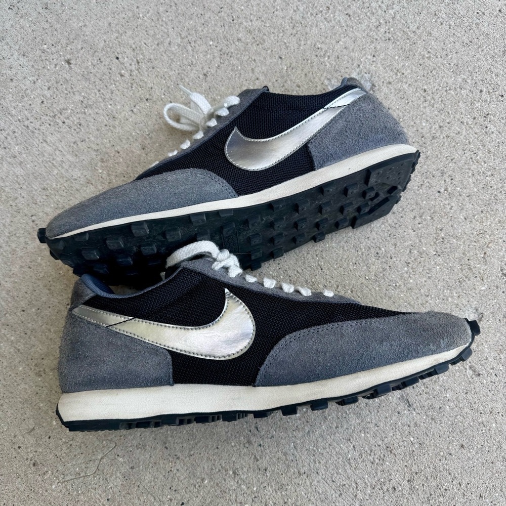 Nike Waffle running shoes Men's Black and Gray Sneakers size 10.5 10 1/2 - Picture 5 of 9
